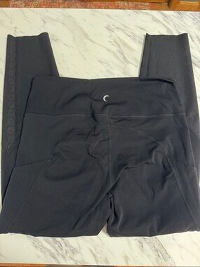 ZYIA Women’s Black High-Waist Leggings with Side Pockets